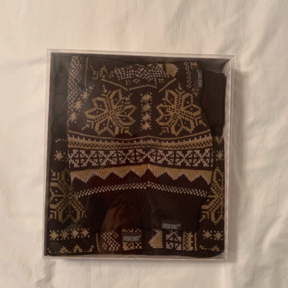 NIB Muk Luks Reversible Accessories Set - Picture 3 of 3